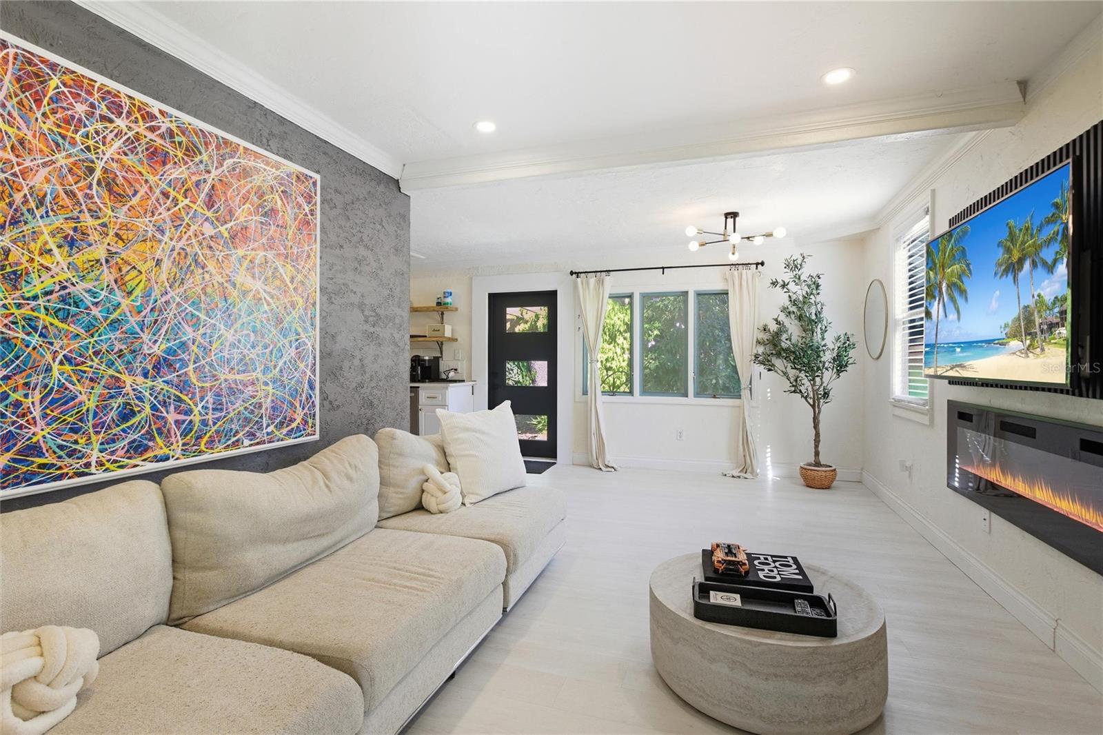 Image 3 of 21 For 2826 Marlette Street