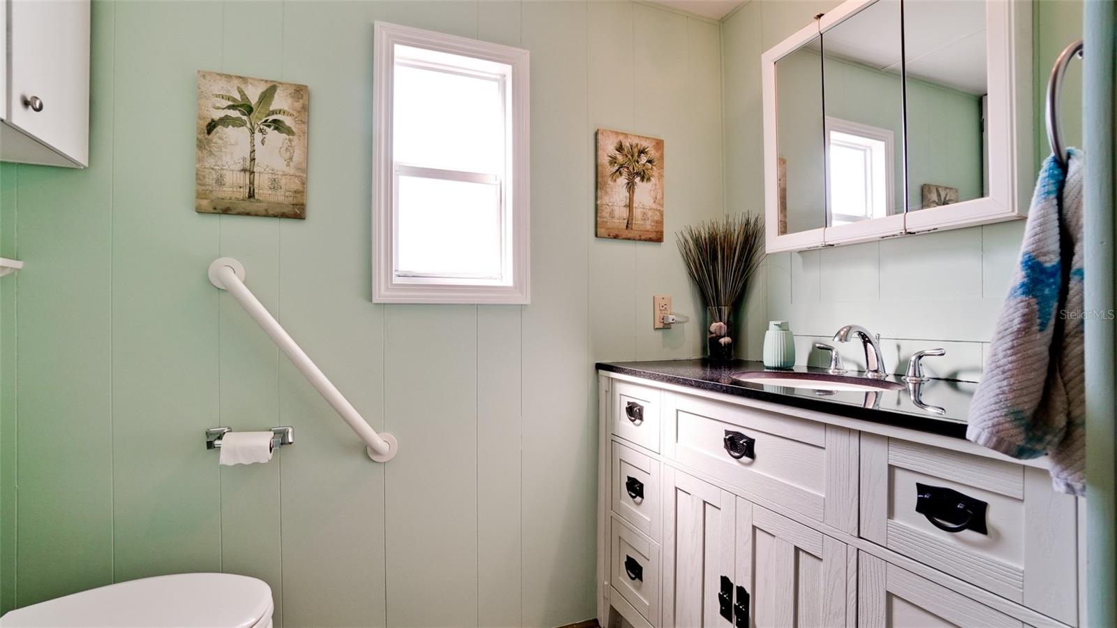 Image 16 of 41 For 5316 53rd Avenue E D7