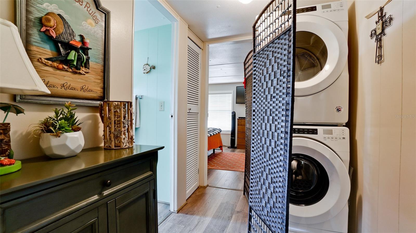 Image 17 of 41 For 5316 53rd Avenue E D7