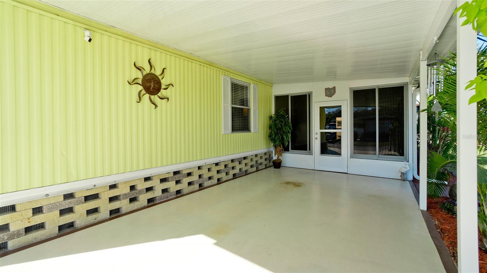 Image 18 of 41 For 5316 53rd Avenue E D7