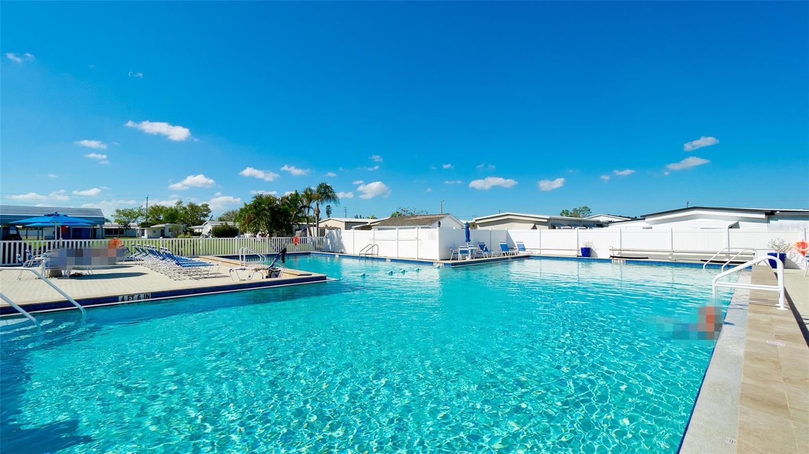 Image 33 of 41 For 5316 53rd Avenue E D7