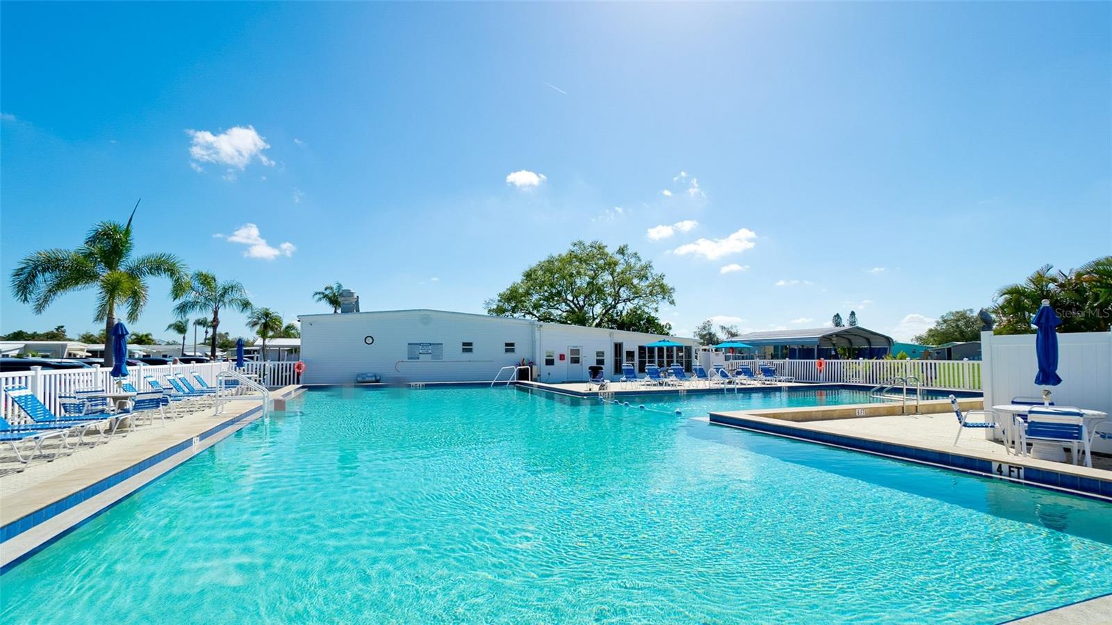 Image 36 of 41 For 5316 53rd Avenue E D7