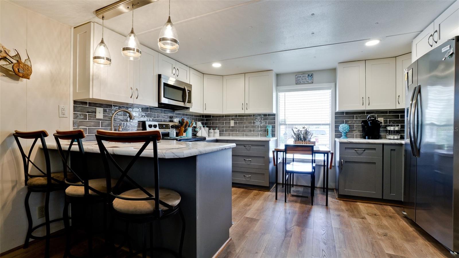 Image 5 of 41 For 5316 53rd Avenue E D7