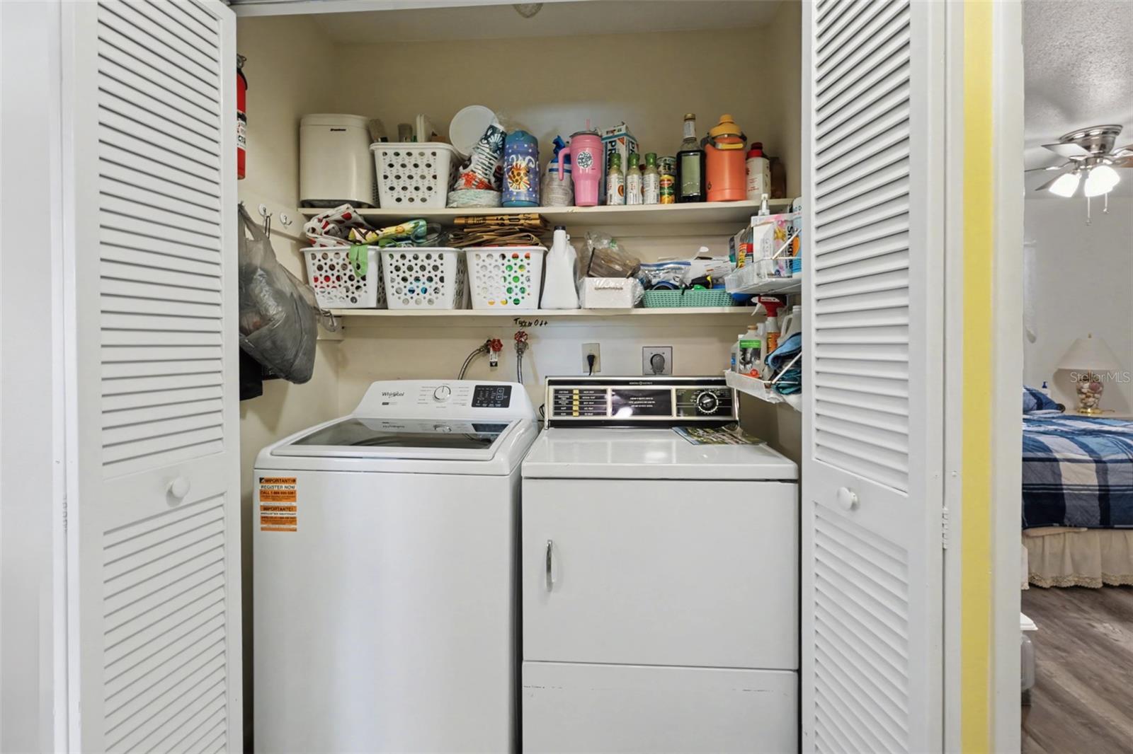 Image 10 of 31 For 1327 Glendale Circle W 218