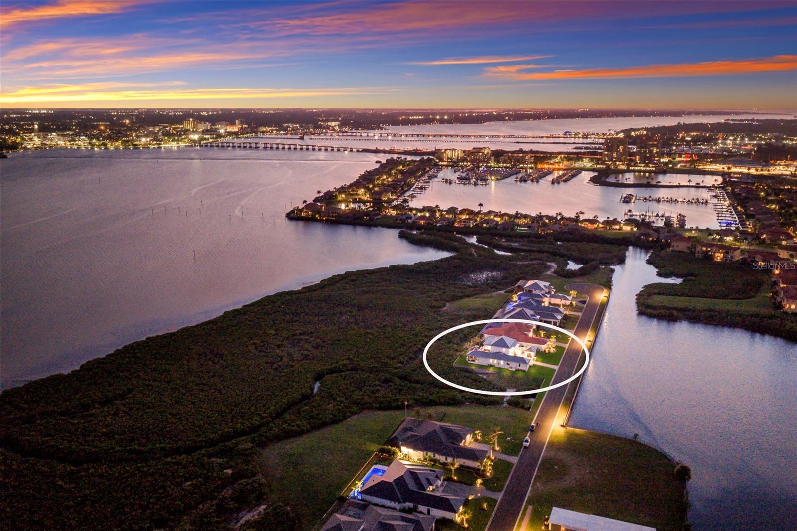 Image 2 of 86 For 1517 4th Street E