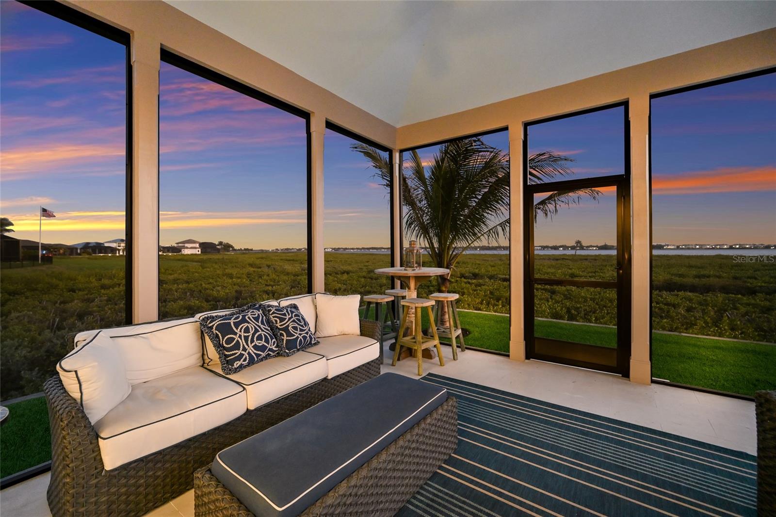 Image 27 of 86 For 1517 4th Street E