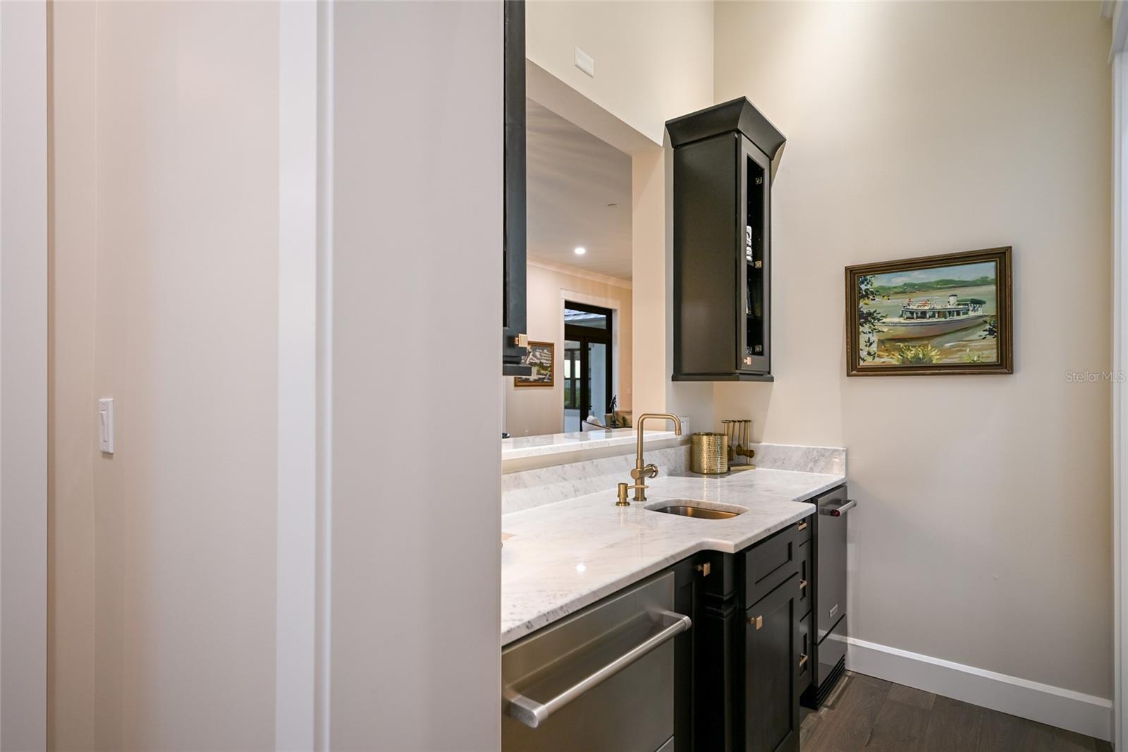 Image 28 of 86 For 1517 4th Street E