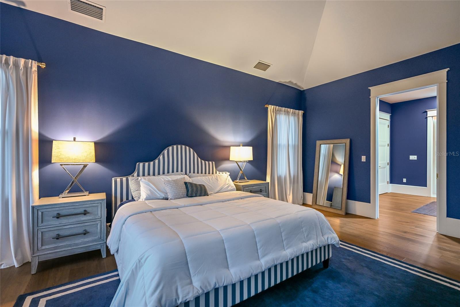 Image 36 of 86 For 1517 4th Street E