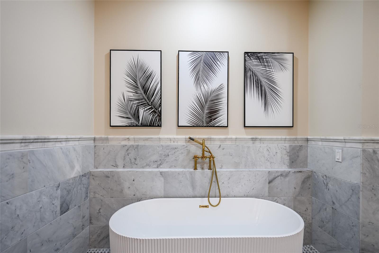 Image 41 of 86 For 1517 4th Street E