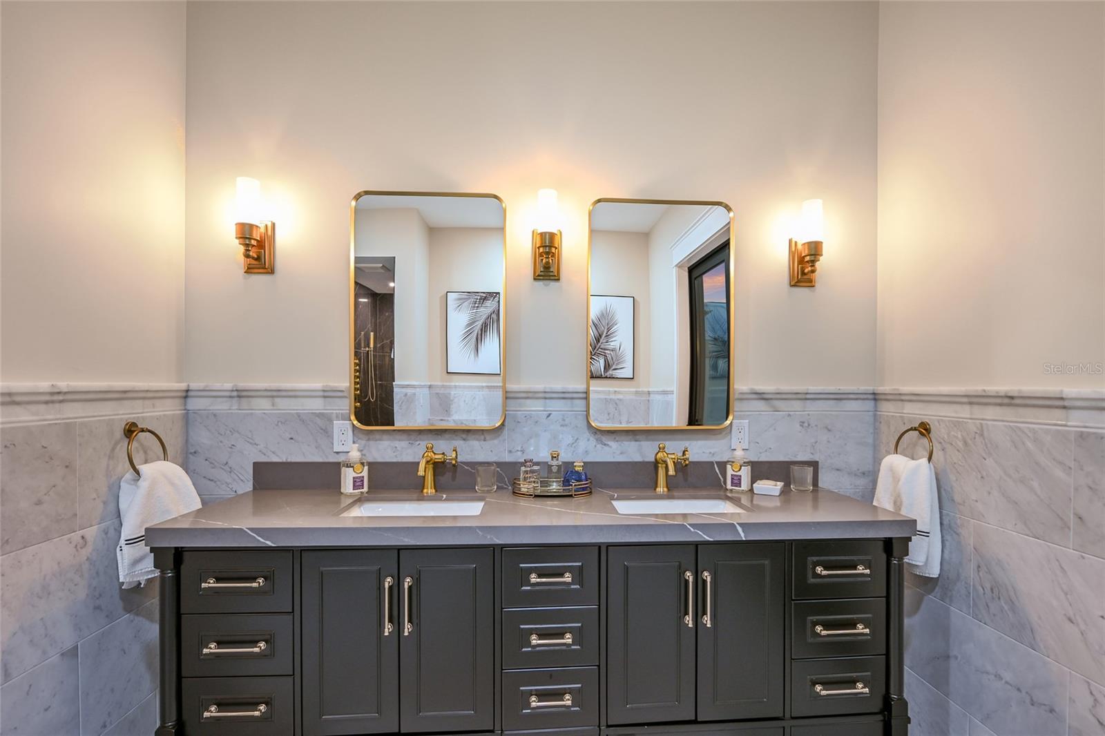 Image 42 of 86 For 1517 4th Street E