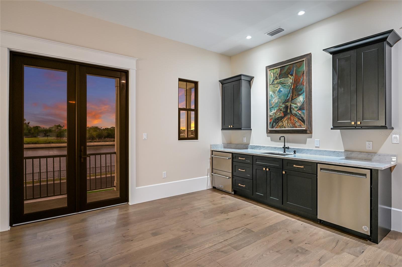 Image 47 of 86 For 1517 4th Street E