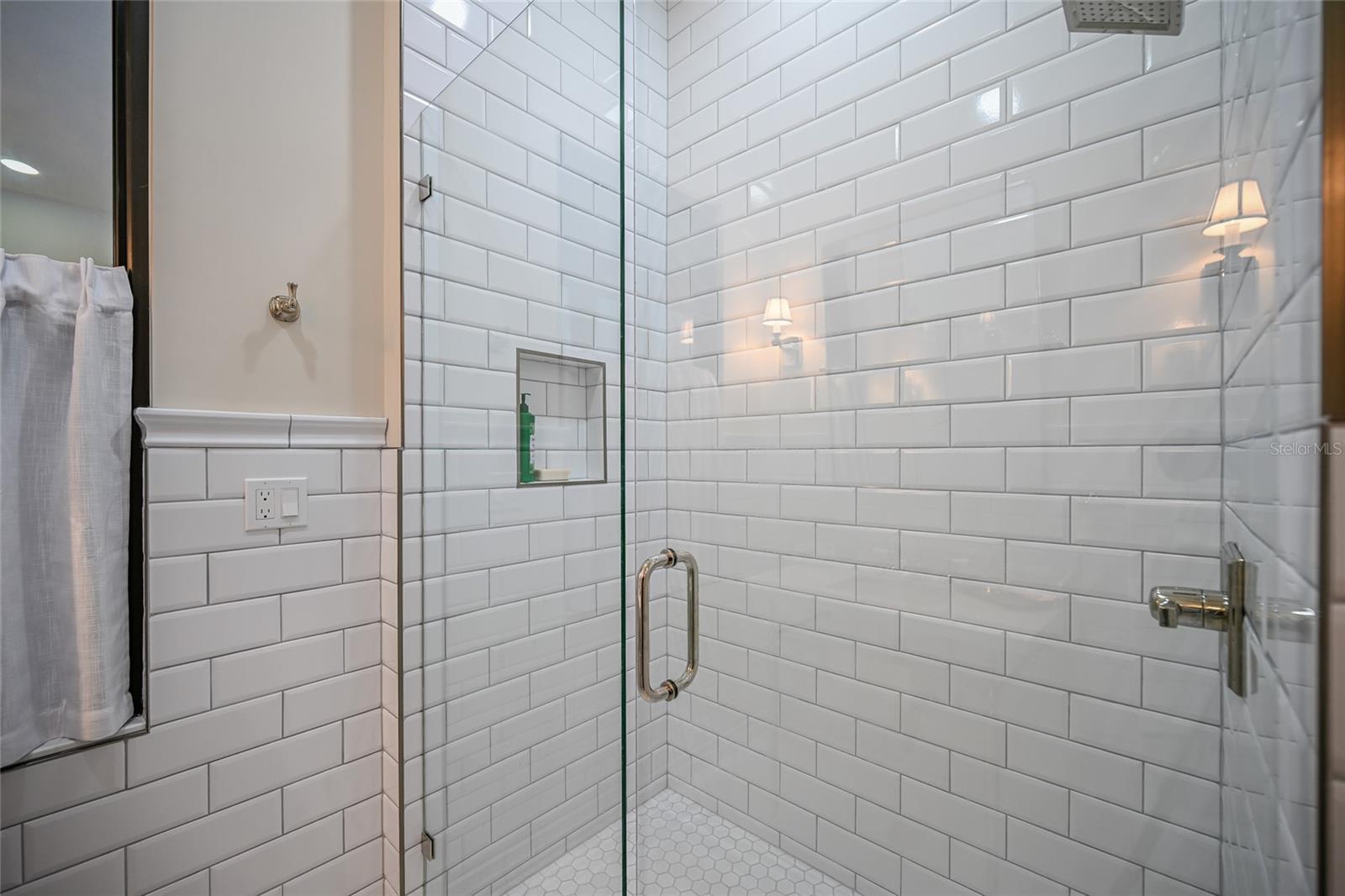 Image 56 of 86 For 1517 4th Street E