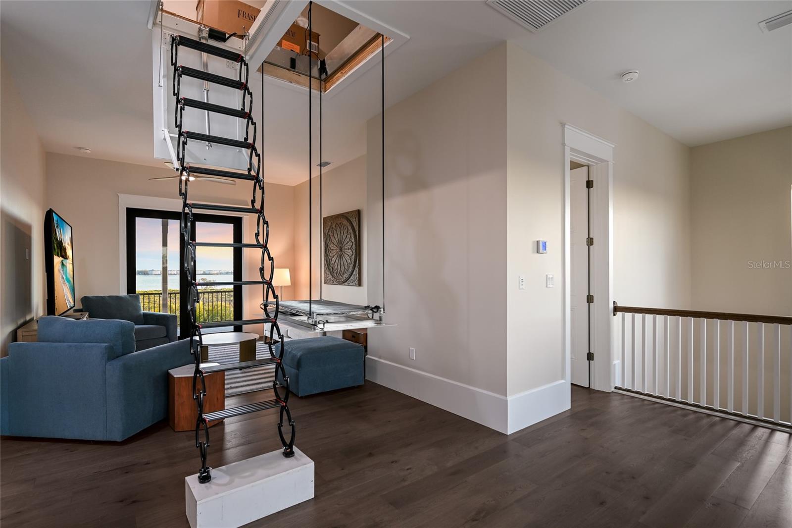 Image 60 of 86 For 1517 4th Street E