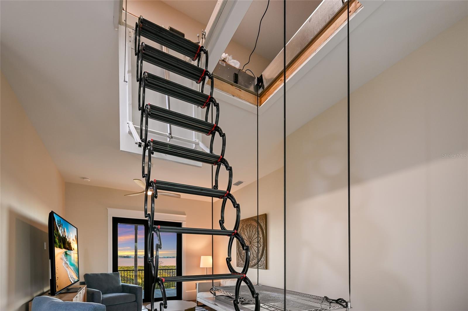 Image 61 of 86 For 1517 4th Street E