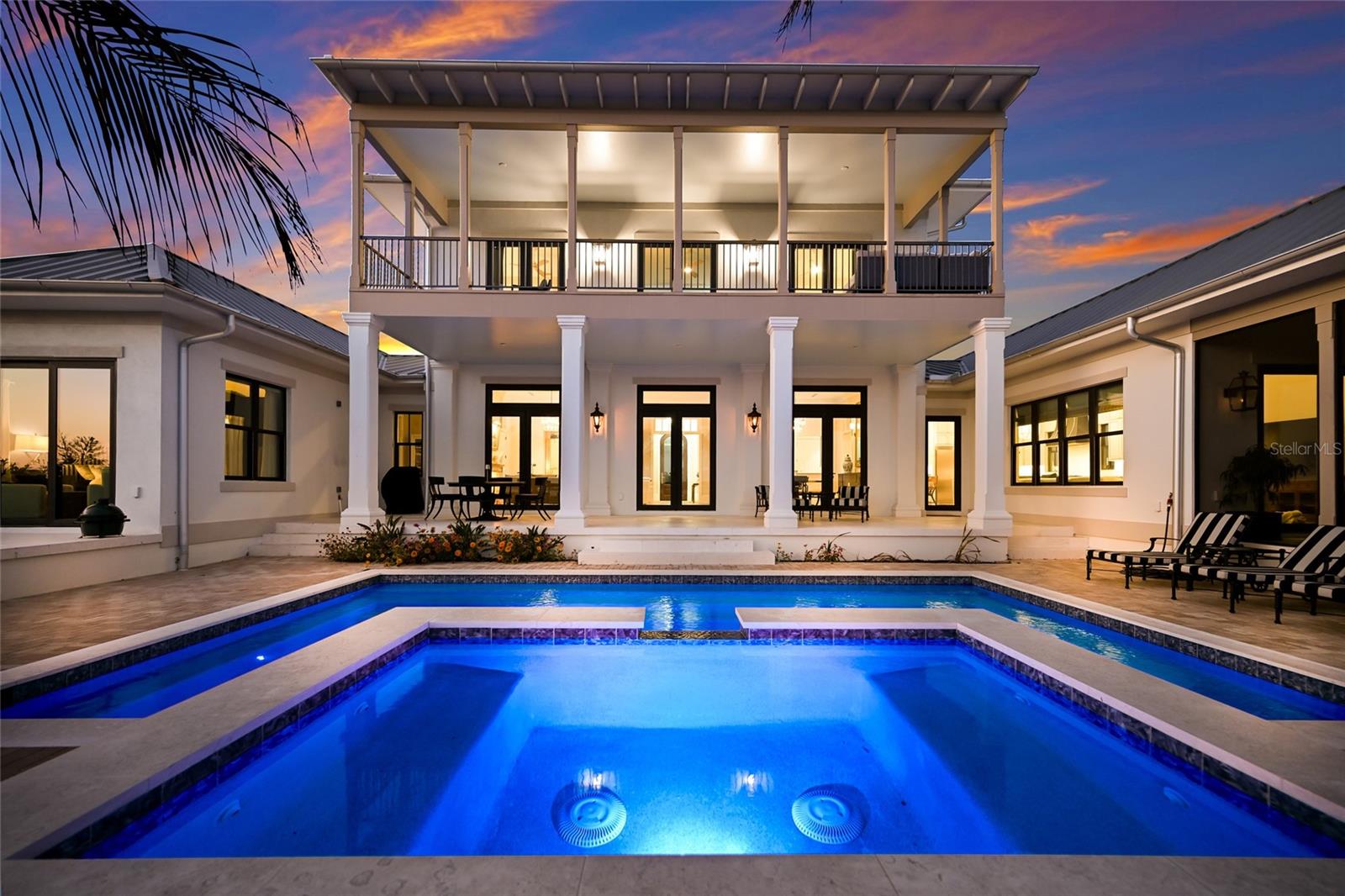 Image 7 of 86 For 1517 4th Street E