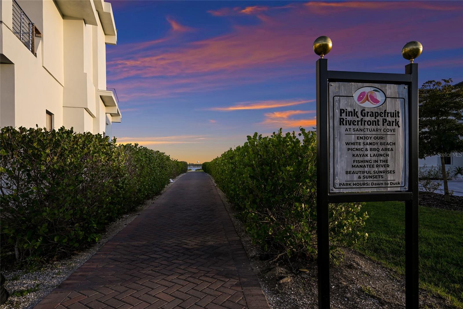 Image 70 of 86 For 1517 4th Street E