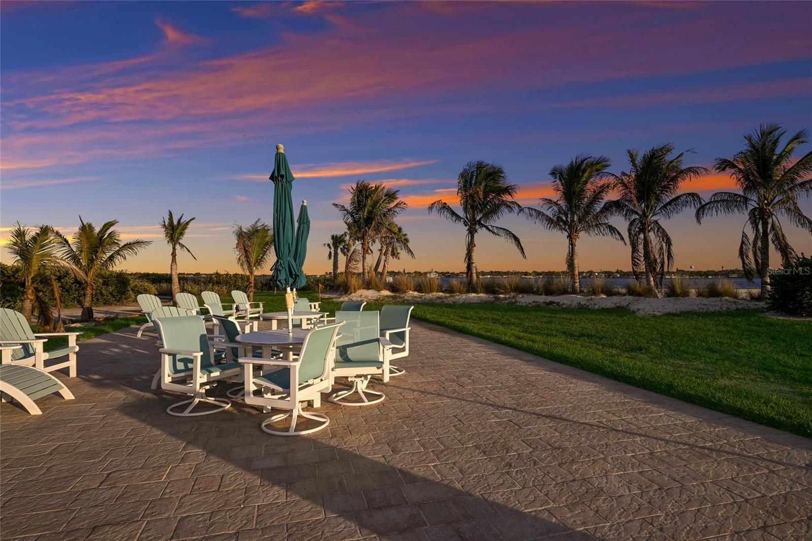 Image 72 of 86 For 1517 4th Street E