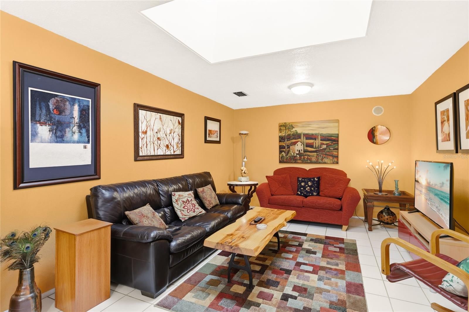 Image 18 of 53 For 906 Tropical Drive