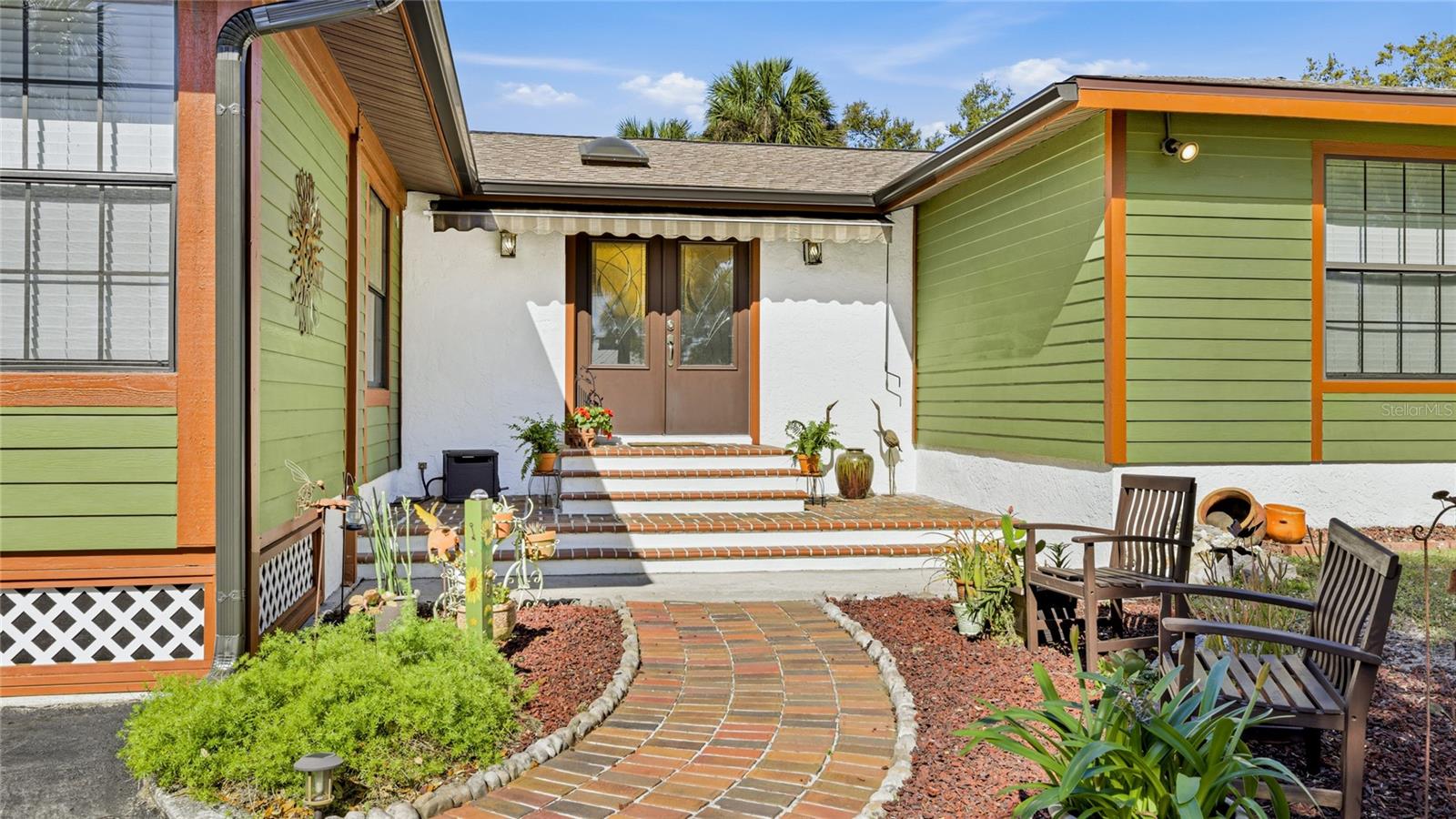 Image 2 of 53 For 906 Tropical Drive