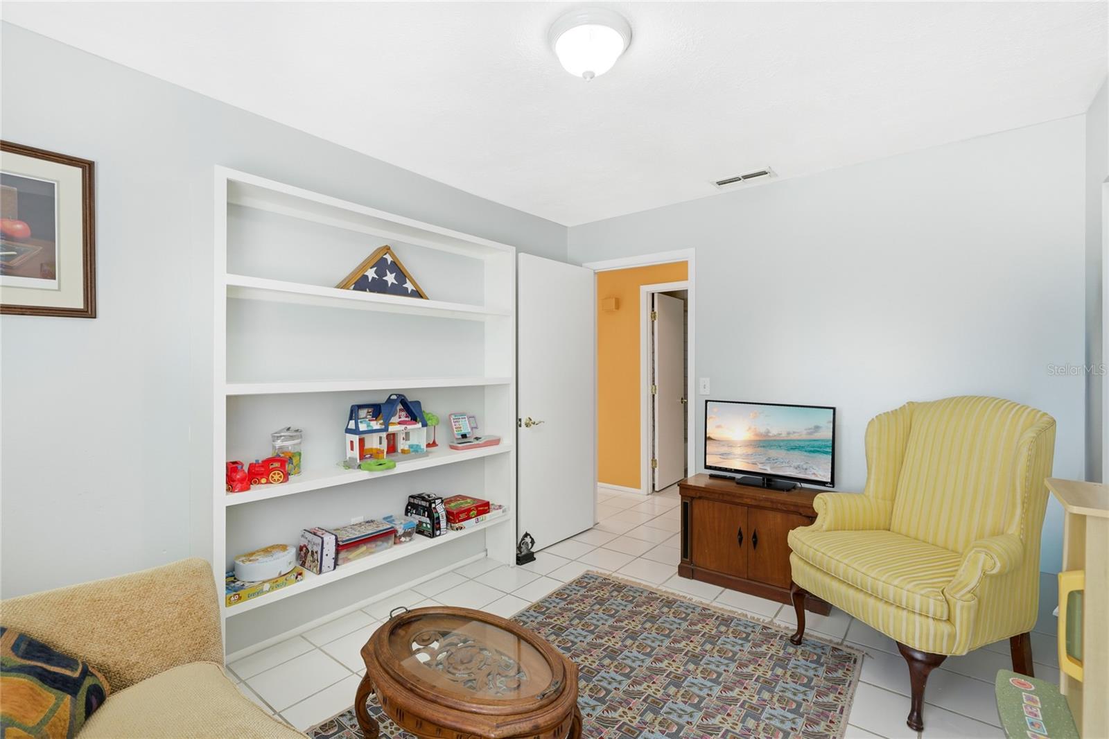 Image 29 of 53 For 906 Tropical Drive