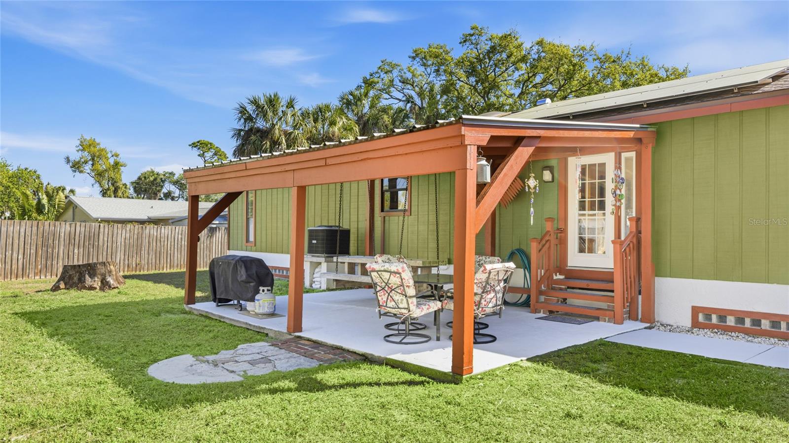 Image 36 of 53 For 906 Tropical Drive