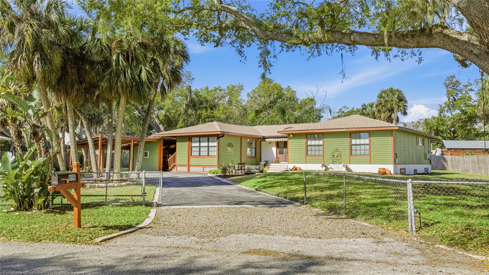 Image 44 of 53 For 906 Tropical Drive