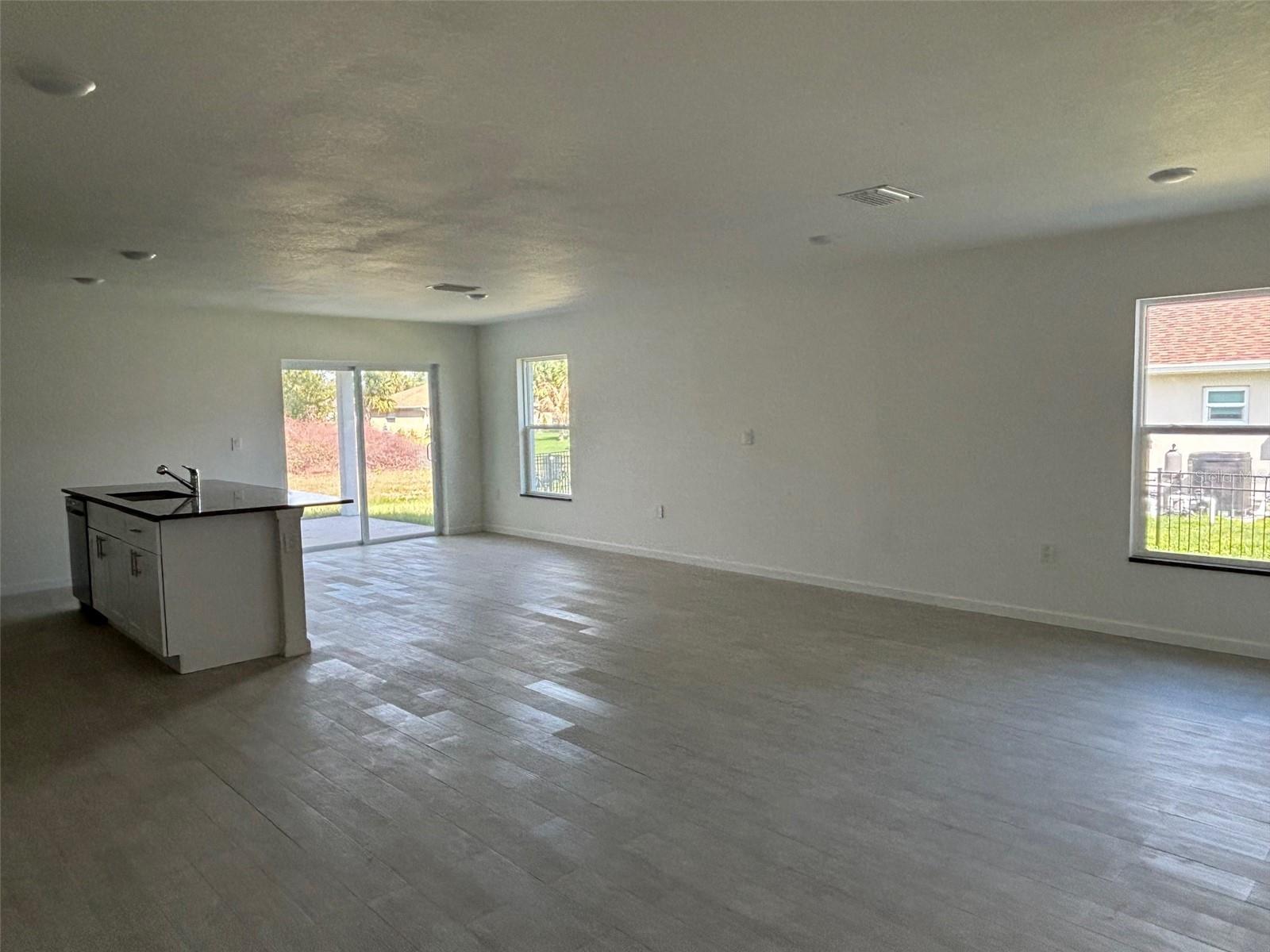 Image 3 of 16 For 3542 Eldron Avenue