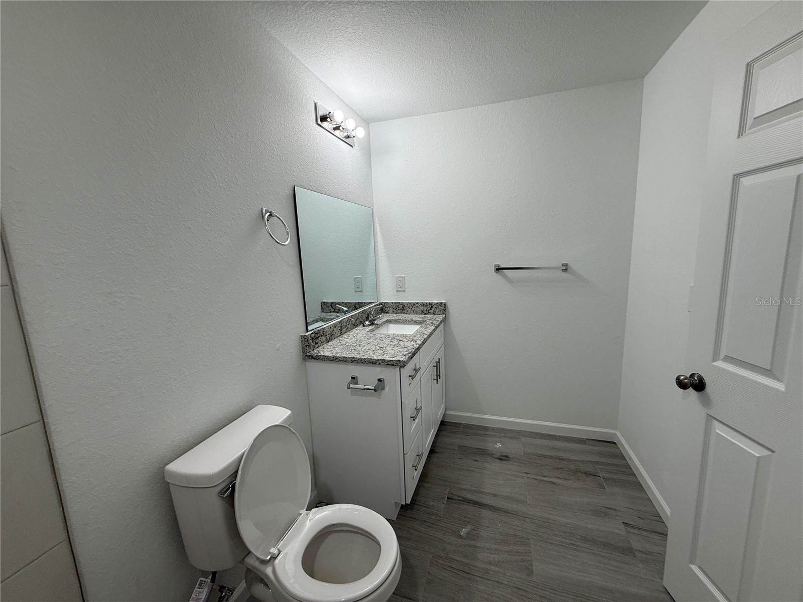 Image 7 of 16 For 3542 Eldron Avenue