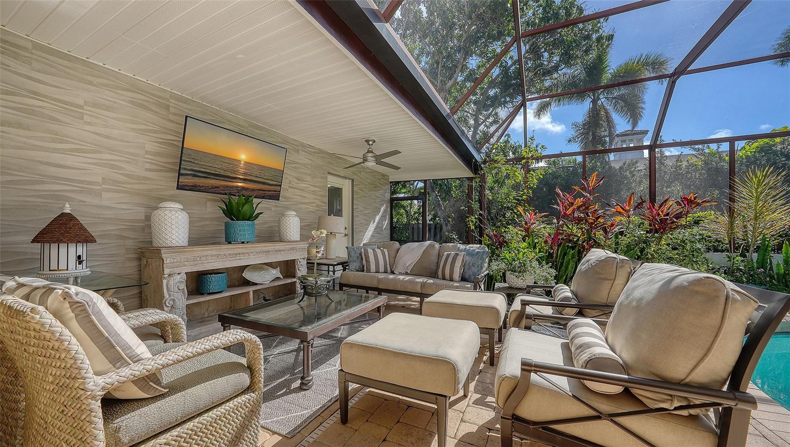 Image 12 of 60 For 443 Bird Key Drive