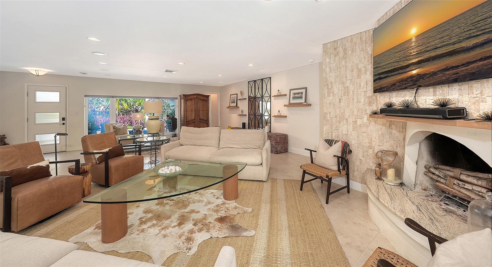 Image 16 of 60 For 443 Bird Key Drive