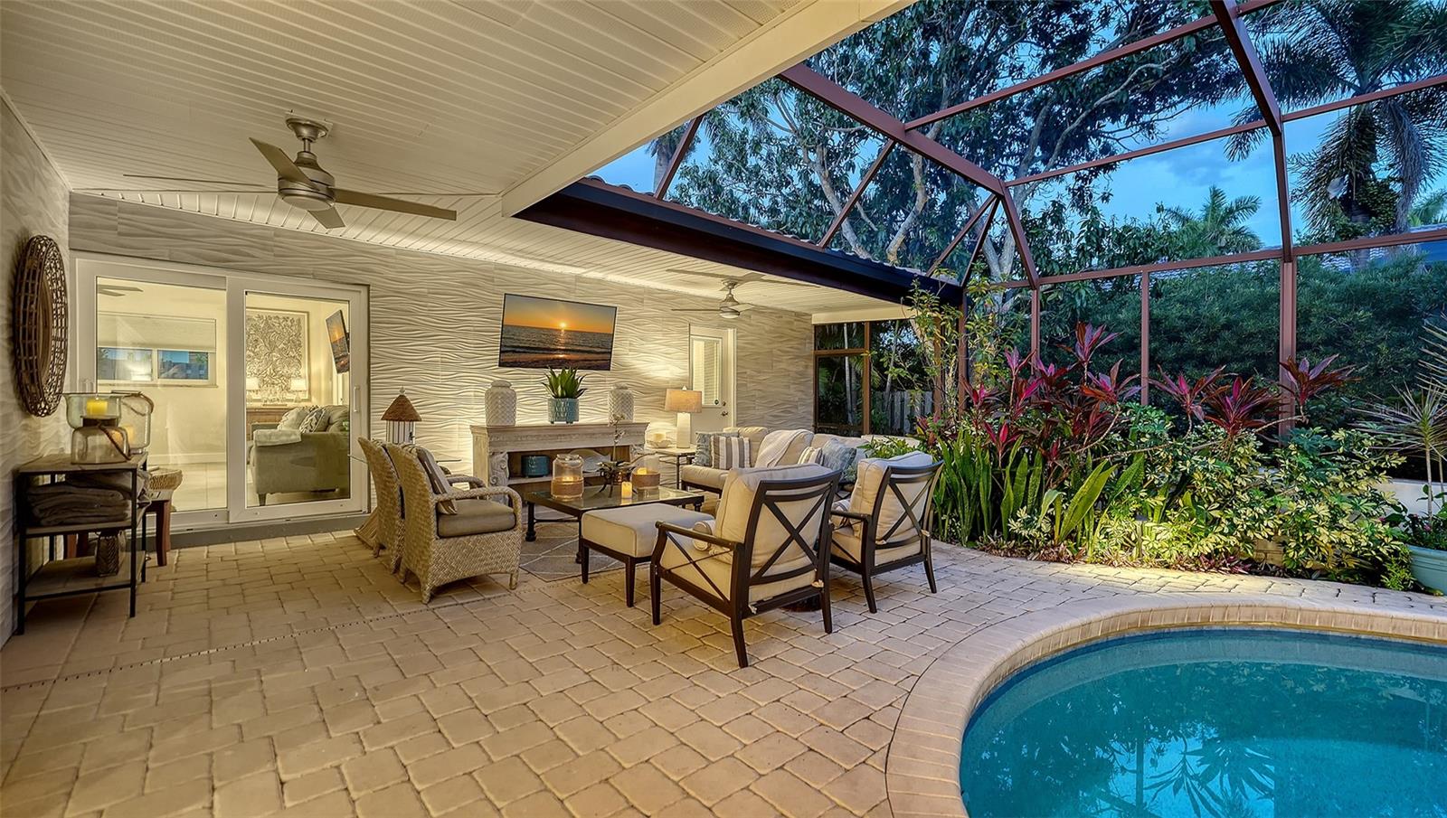 Image 42 of 60 For 443 Bird Key Drive