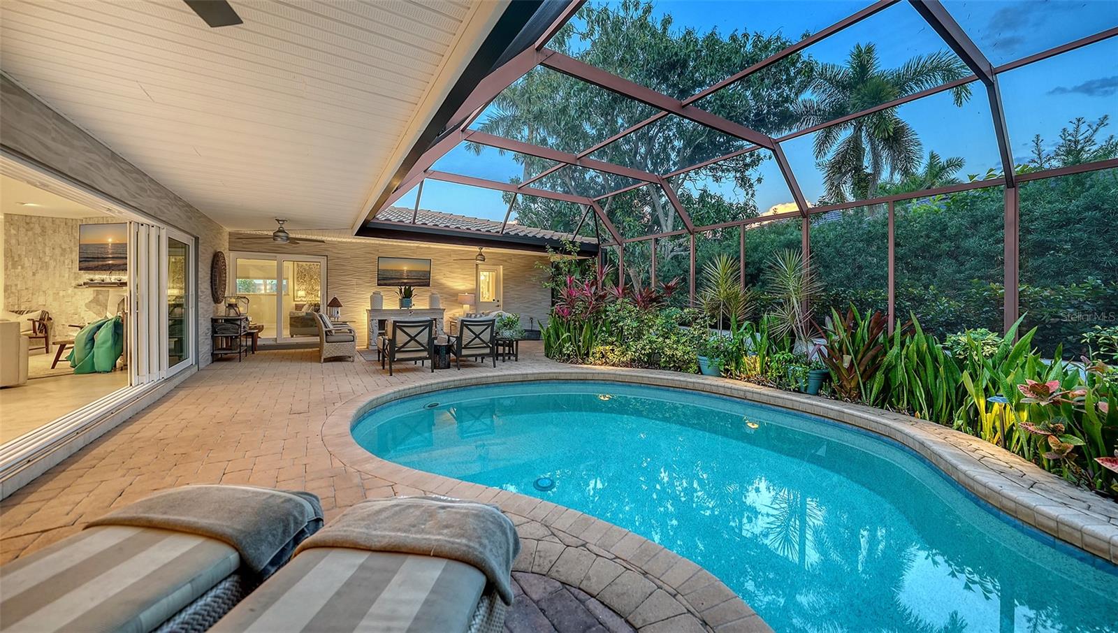 Image 44 of 60 For 443 Bird Key Drive