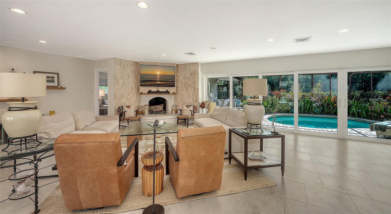 Image 8 of 60 For 443 Bird Key Drive