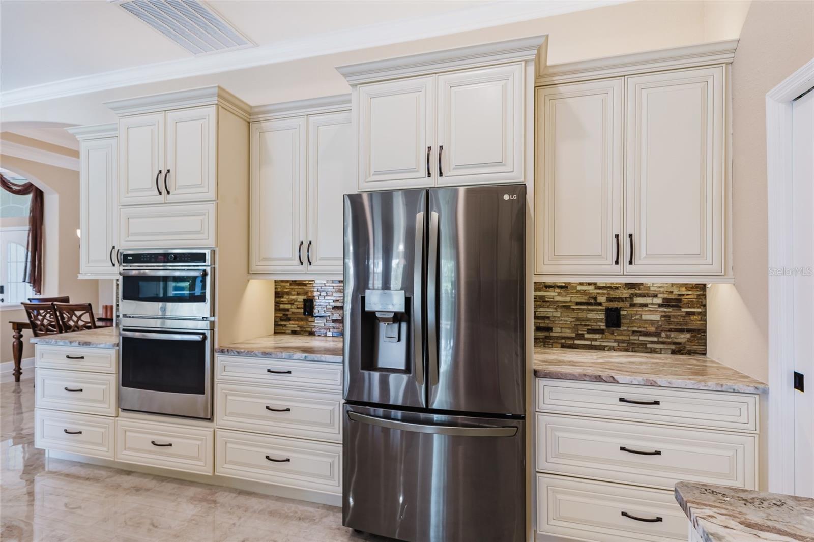 Image 10 of 45 For 1900 Nuremberg Boulevard