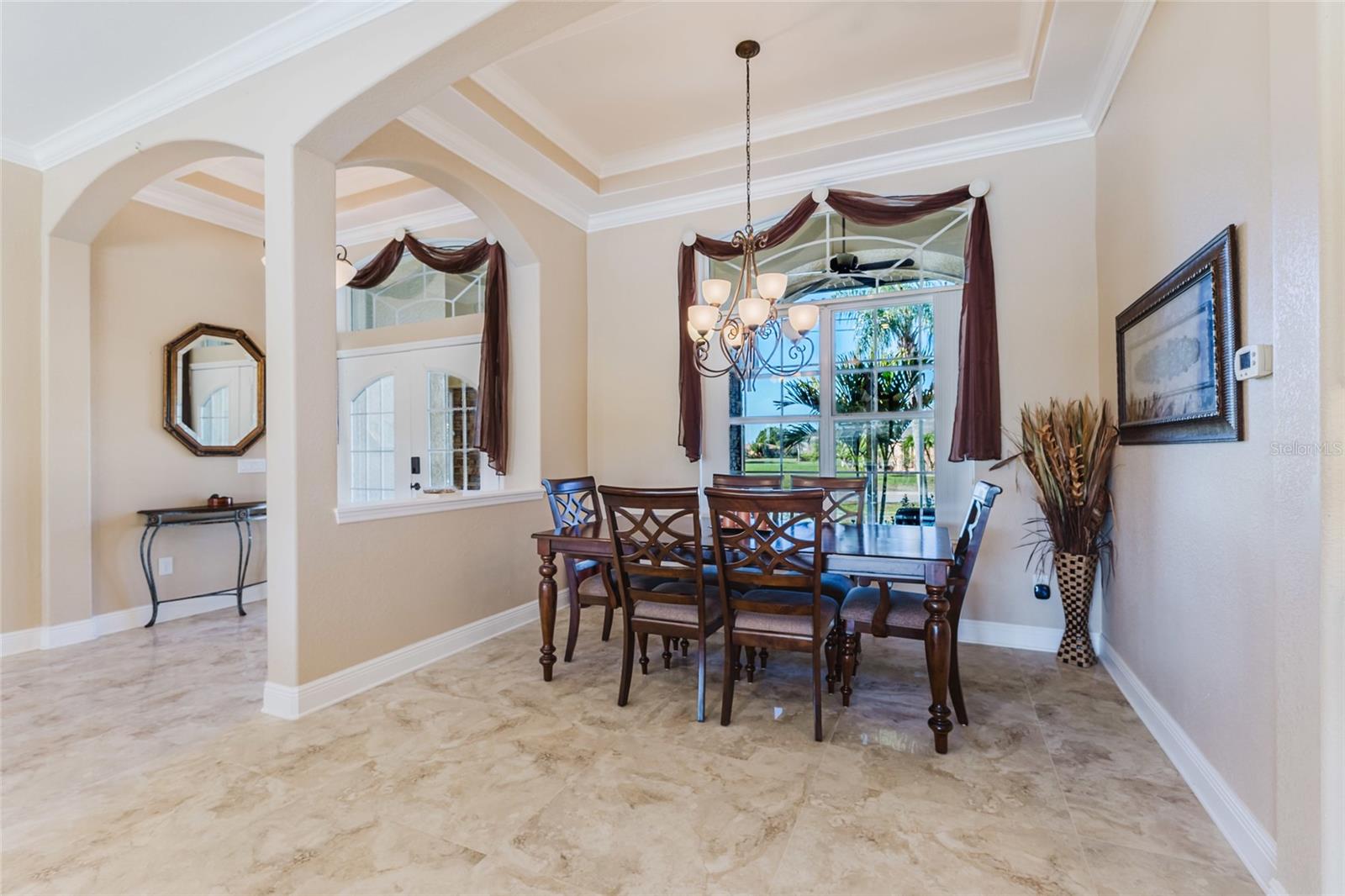 Image 13 of 45 For 1900 Nuremberg Boulevard