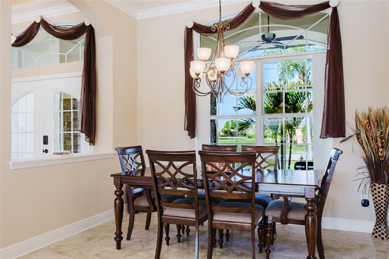 Image 14 of 45 For 1900 Nuremberg Boulevard