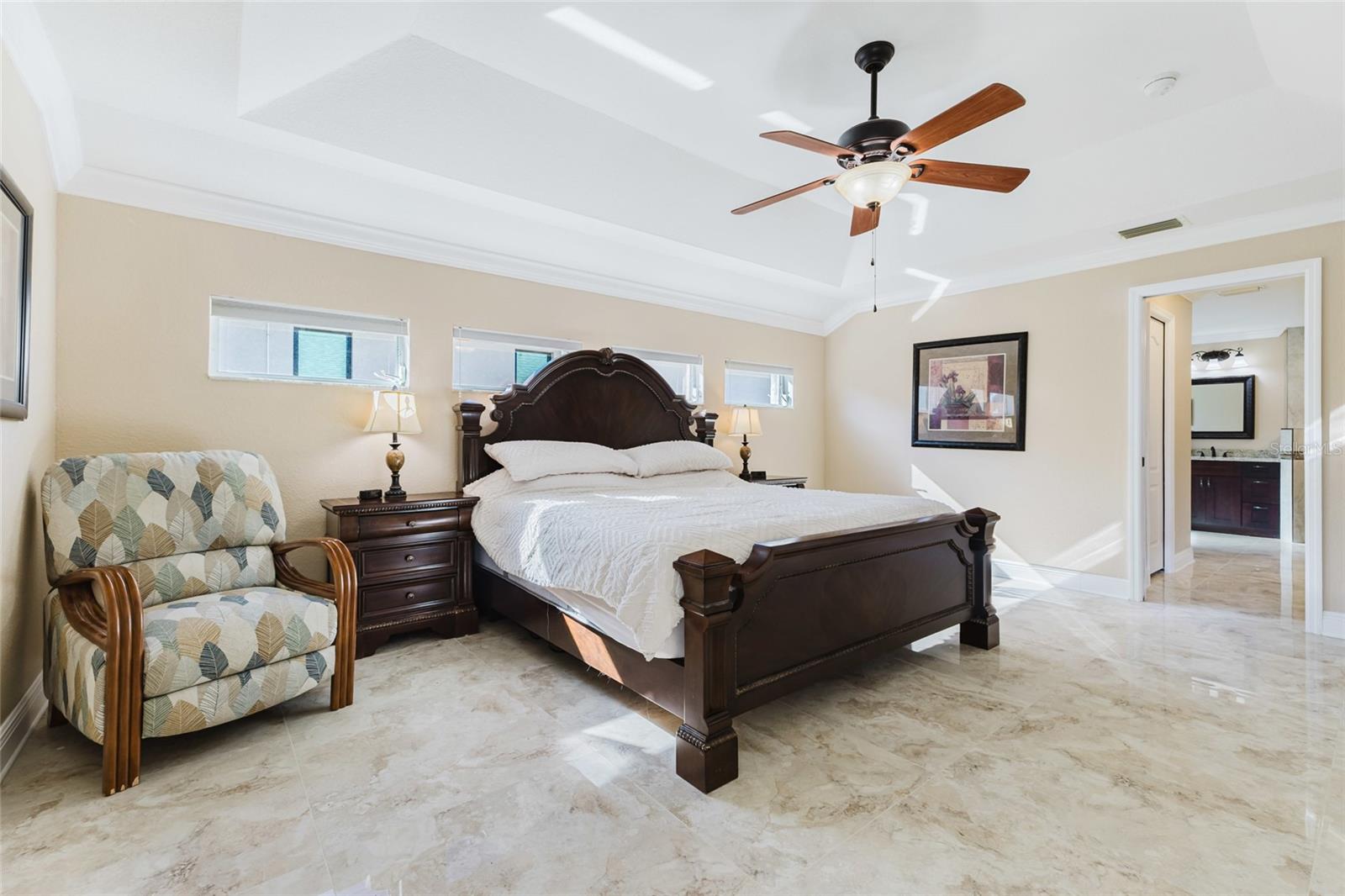 Image 15 of 45 For 1900 Nuremberg Boulevard