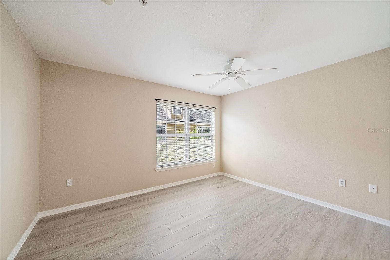 Image 25 of 47 For 5540 Rosehill Road 201