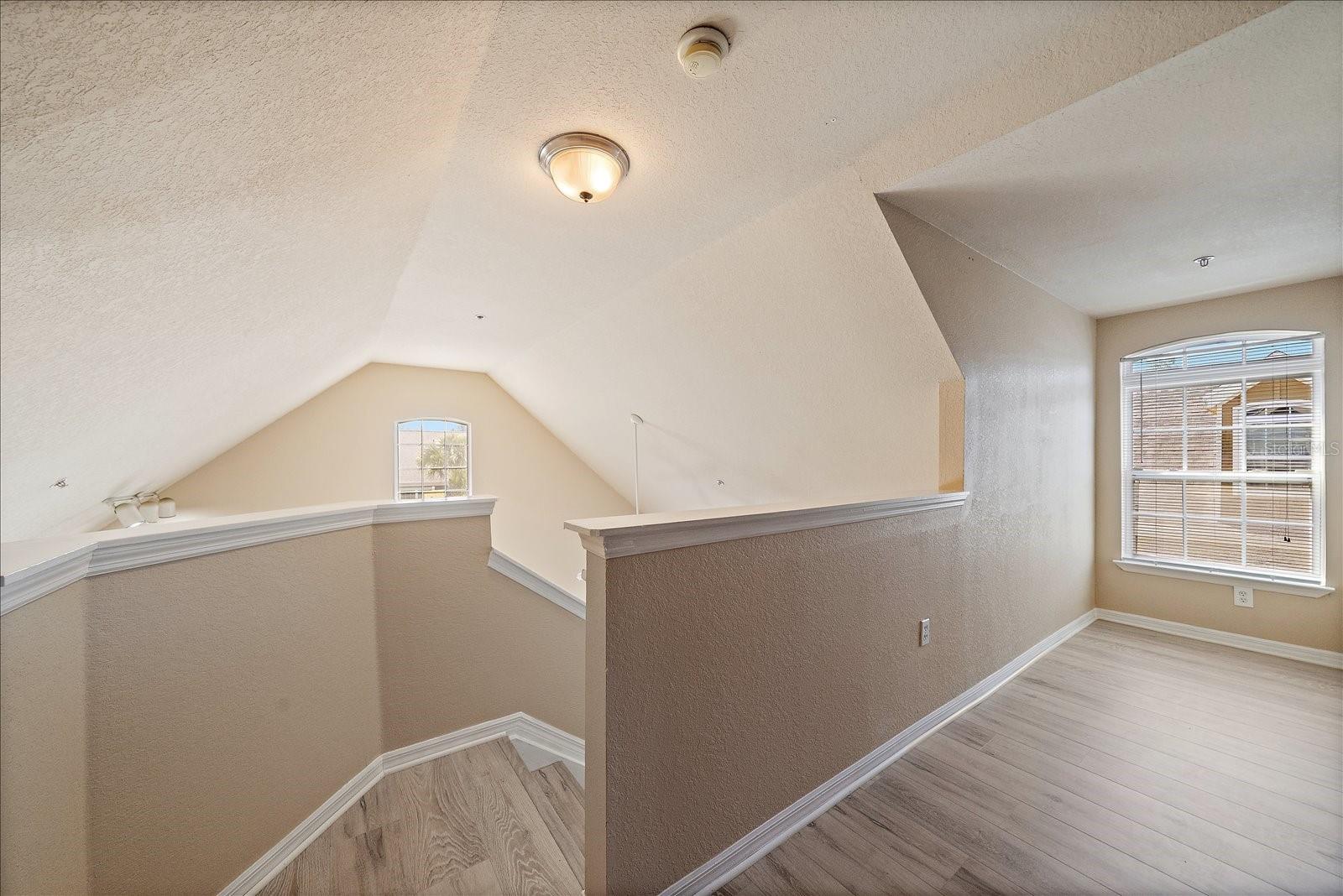 Image 37 of 47 For 5540 Rosehill Road 201