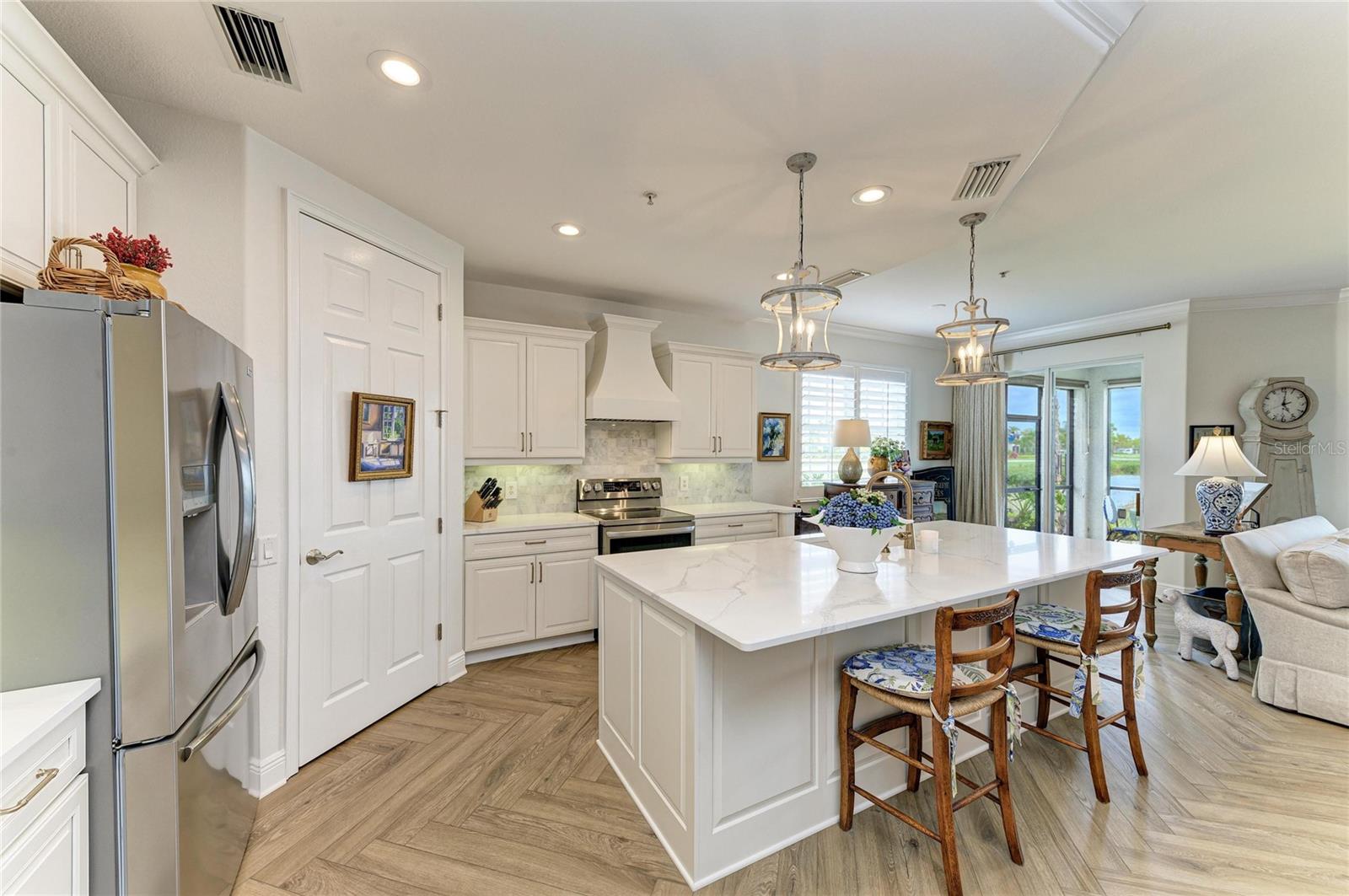 Image 18 of 62 For 1151 Riverscape Street 1151