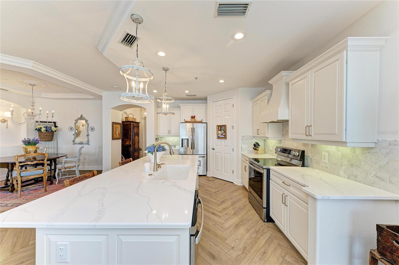 Image 21 of 62 For 1151 Riverscape Street 1151