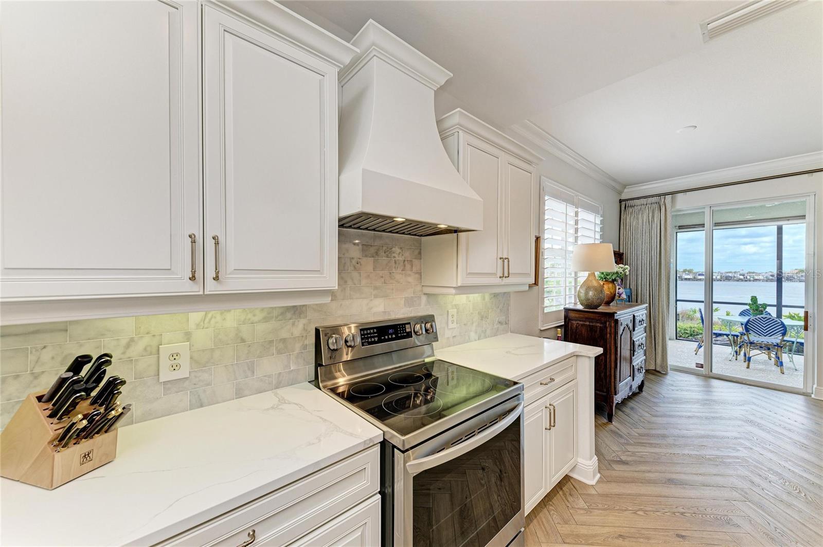 Image 25 of 62 For 1151 Riverscape Street 1151