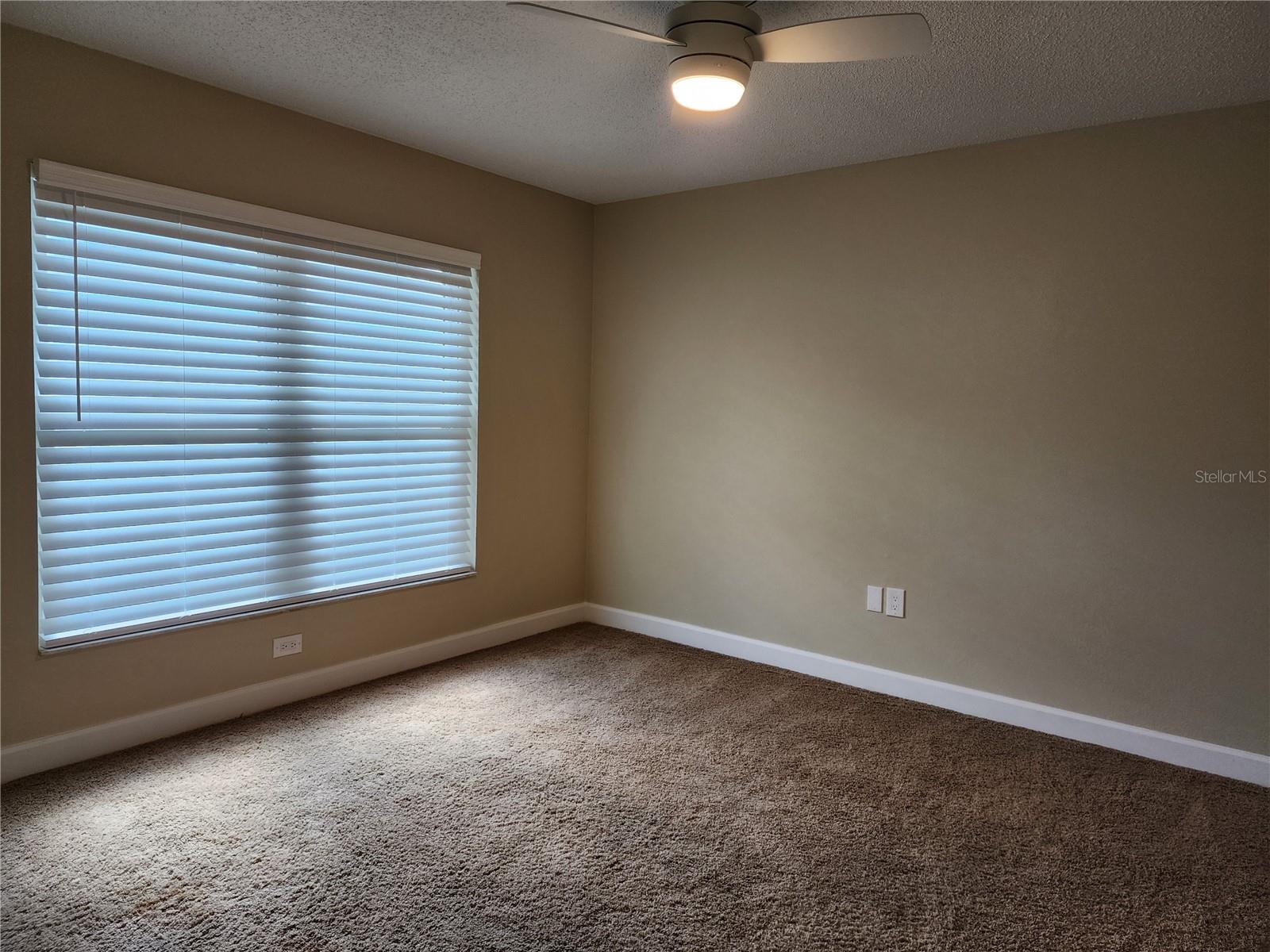 Image 11 of 13 For 1856 Woodhaven Circle