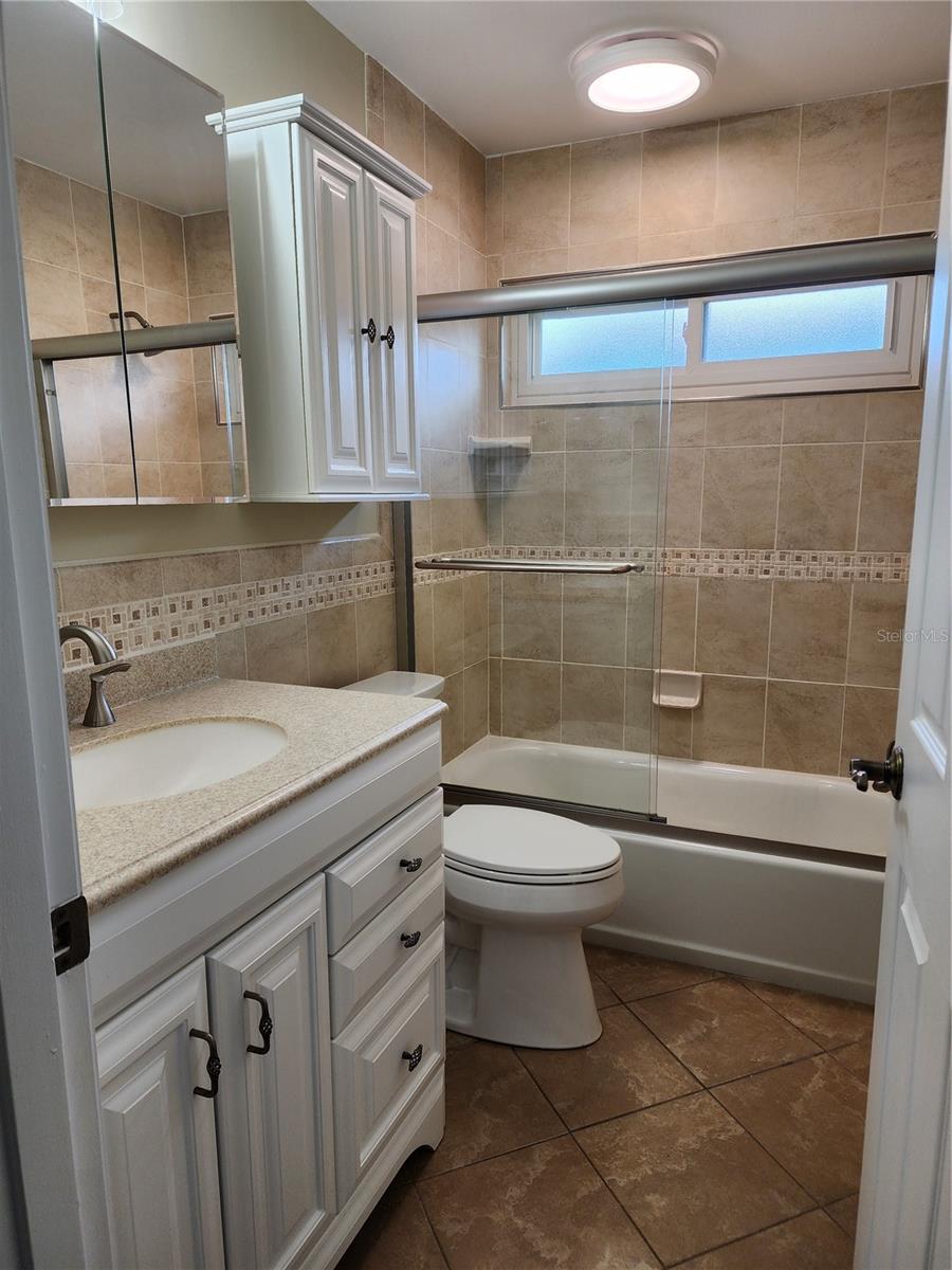 Image 12 of 13 For 1856 Woodhaven Circle