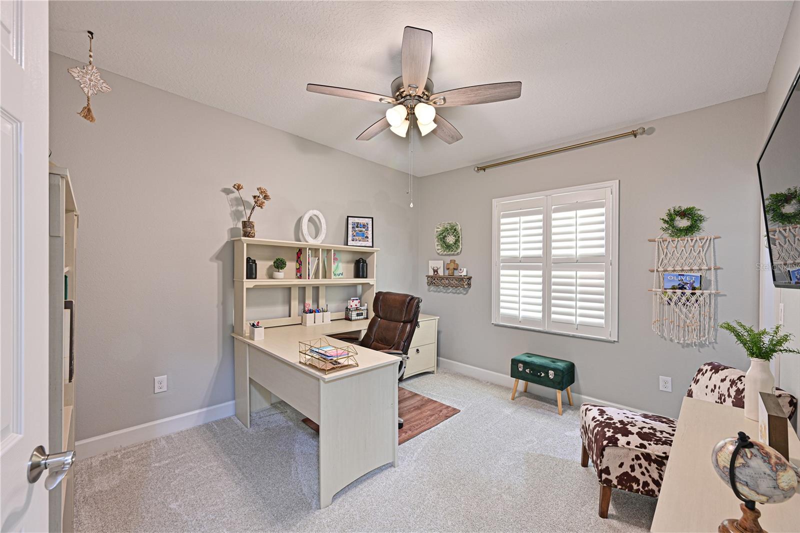 Listing photo id 14 for 4979 60th Avenue Circle E