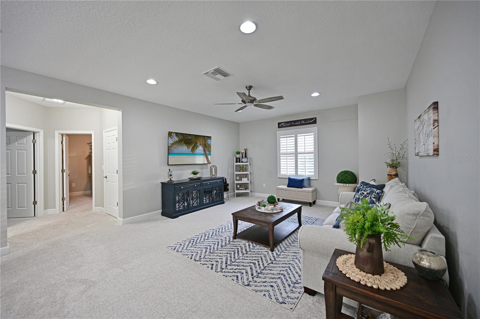 Listing photo id 15 for 4979 60th Avenue Circle E