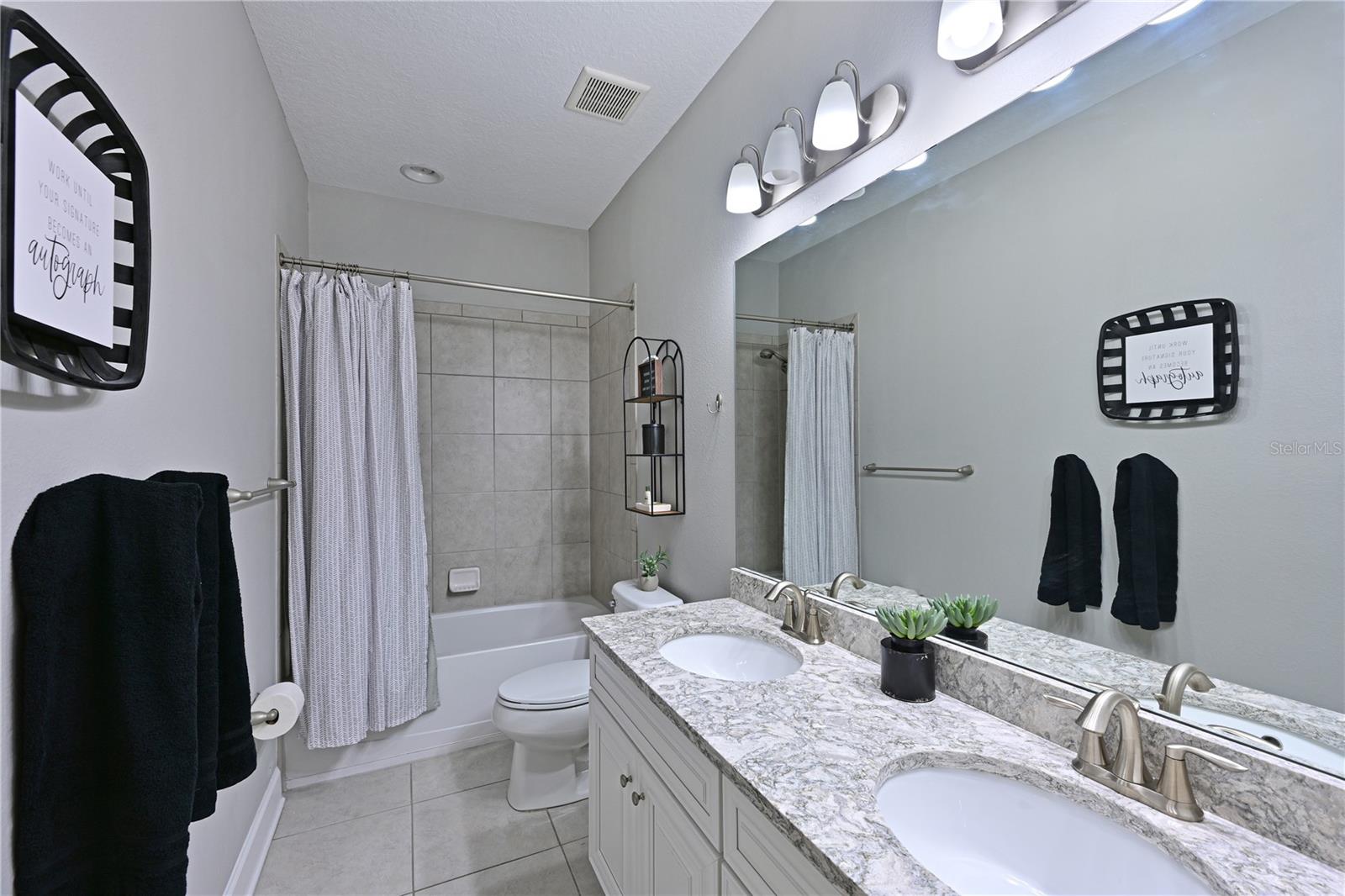 Listing photo id 18 for 4979 60th Avenue Circle E