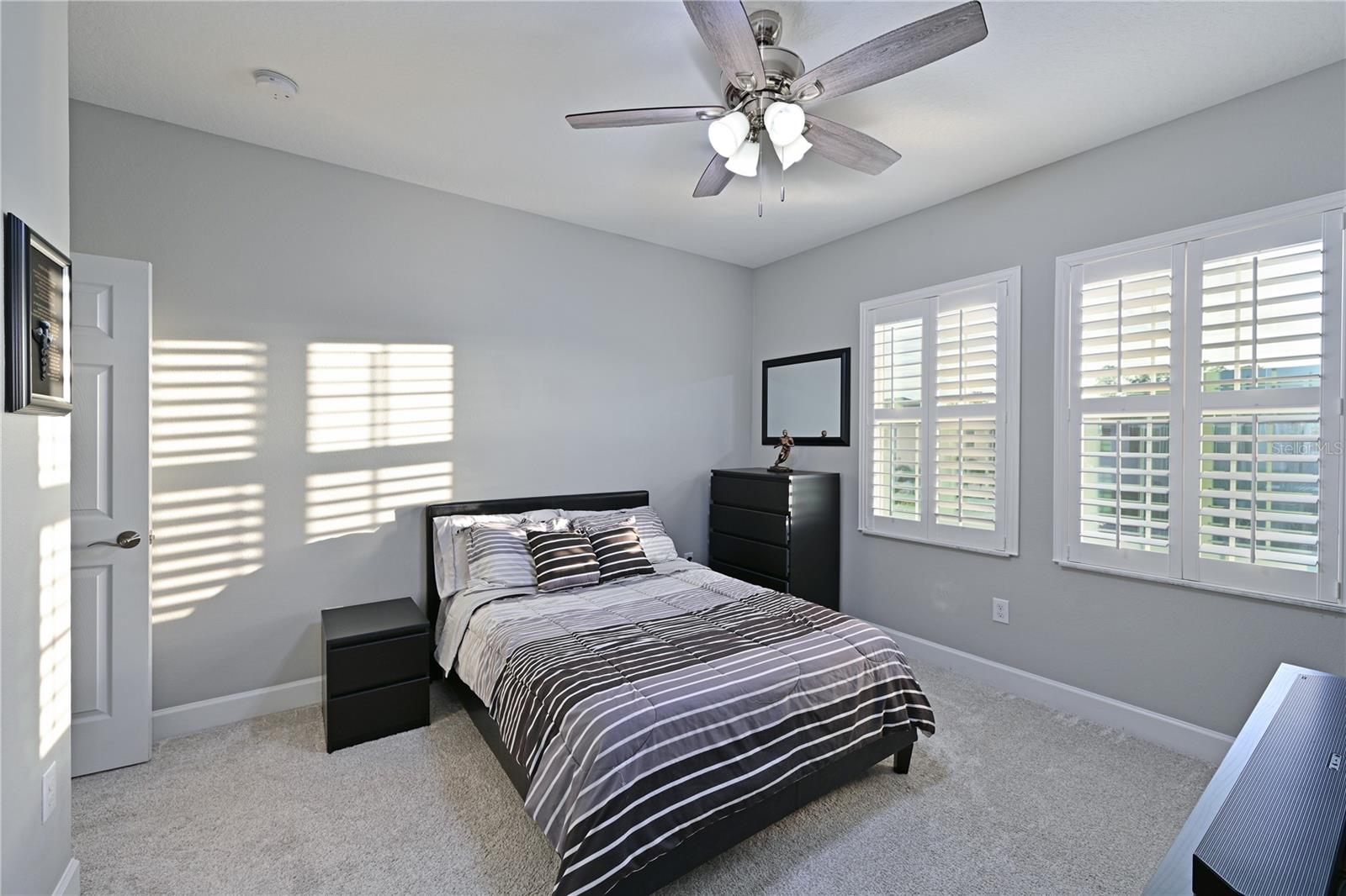 Listing photo id 26 for 4979 60th Avenue Circle E