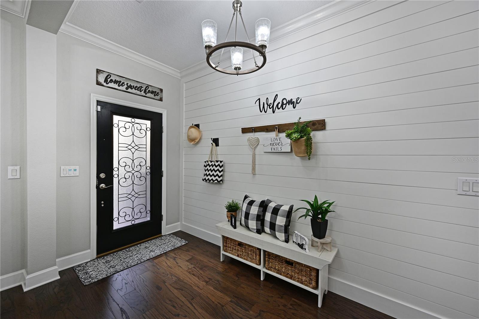 Listing photo id 34 for 4979 60th Avenue Circle E