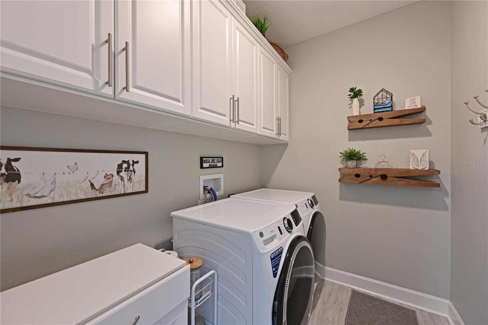 Listing photo id 35 for 4979 60th Avenue Circle E